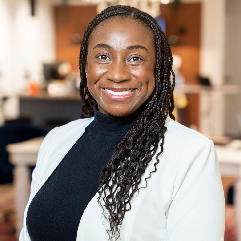 dr damola baiyere, dentist in mount royal, calgary