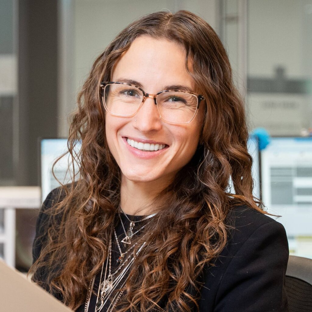 ashley, dental administrator