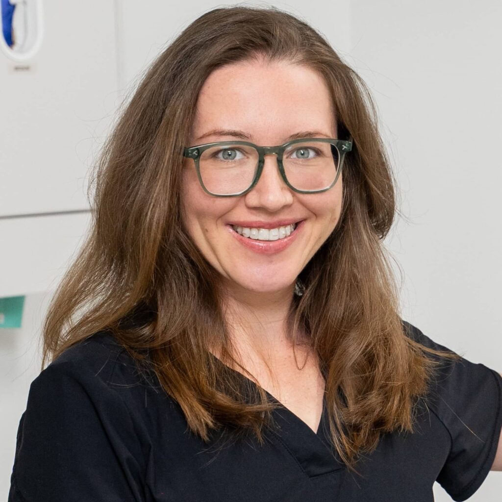 katja, dental assistant